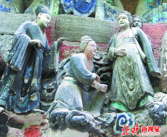 真人秀无底线直播分娩 古代孕妇跪着生孩子 | 北