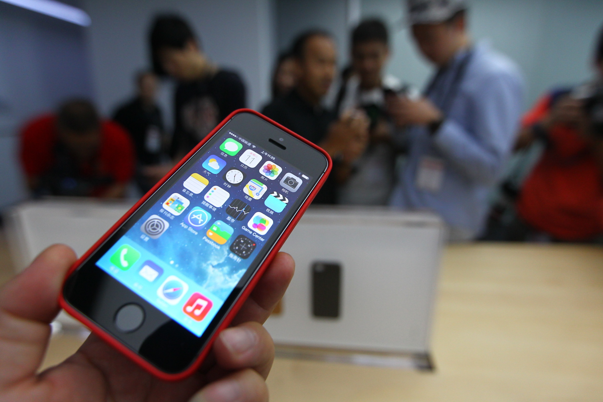 2014年8月26日 北京 苹果手机丢失一个月后,黄女士突然收到"苹果公司"
