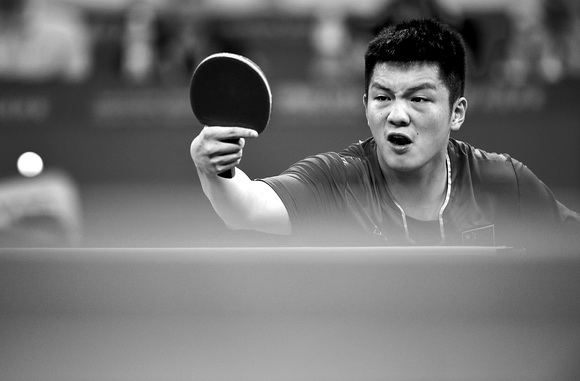 世乒赛战报:中国女队今晚争四强 男队全胜挺进