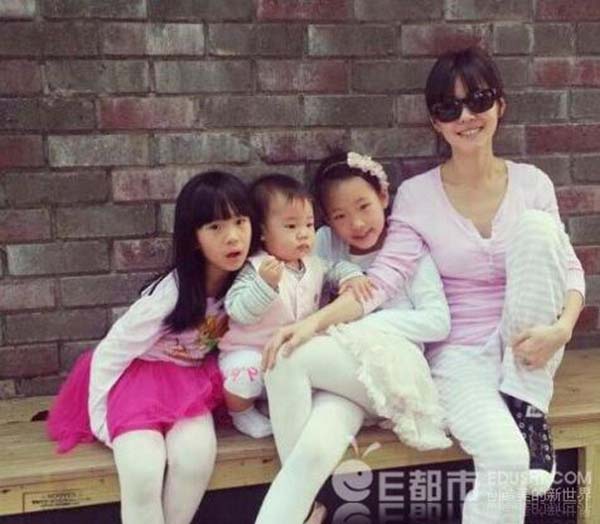  小S被疑怀4胎  网友:为啥人家干啥都能被看出孕