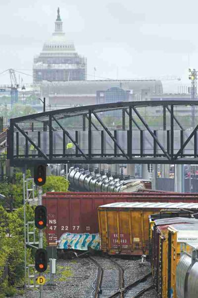 train derailment washington