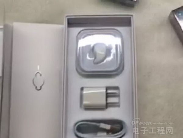 网曝iPhone7开箱视频:竟取消了这个功能 | 北晚