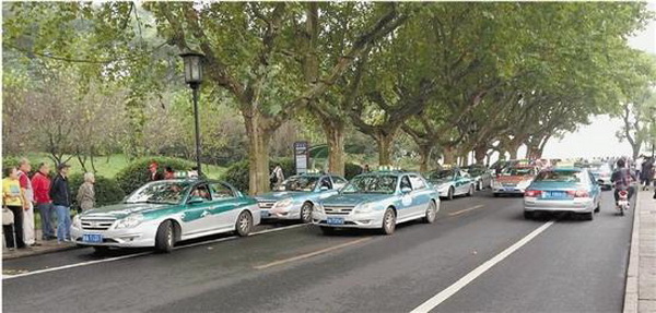 30元路程要200 老司机狮子大张口吓坏乘客 