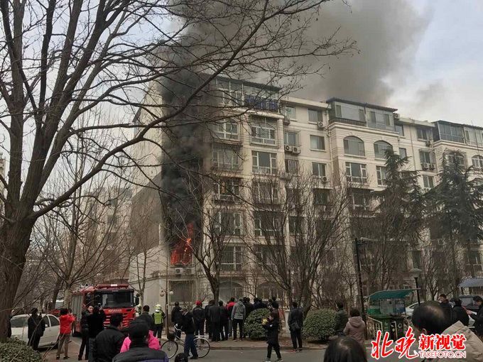 北京大兴小区火灾:一家三口救出后均身亡 网友