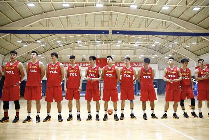 中国男篮红队今晚再战伊朗 蓝队定金砖赛名单