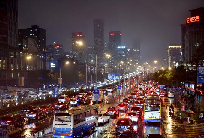北京明天晚高峰多条堵路拥堵 尽量错开高峰时段出行 | 北晚新视觉
