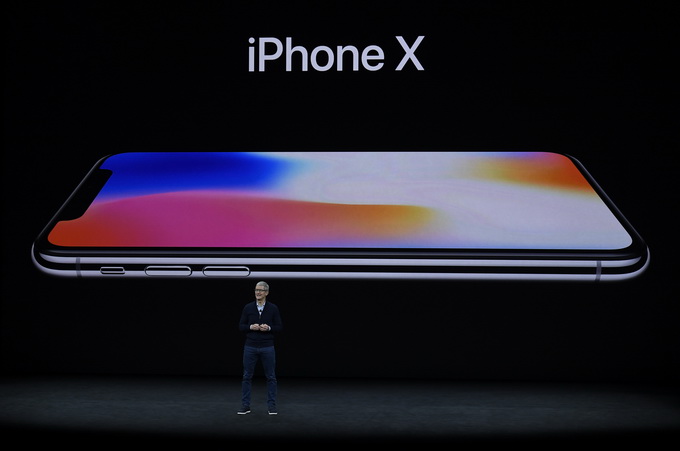 首批国行版iPhone X从郑州发货 一共76450台