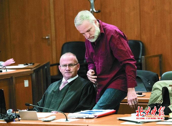 德国瑞士上演碟中谍奇案 被告为谁工作仍是谜