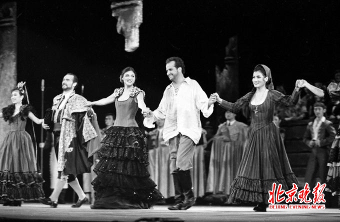天津国际歌剧舞剧节吸引北京观众 《卡门》等