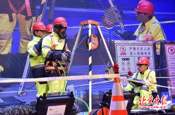 亲眼见证人民的名义花式数钱 凡人英雄就在