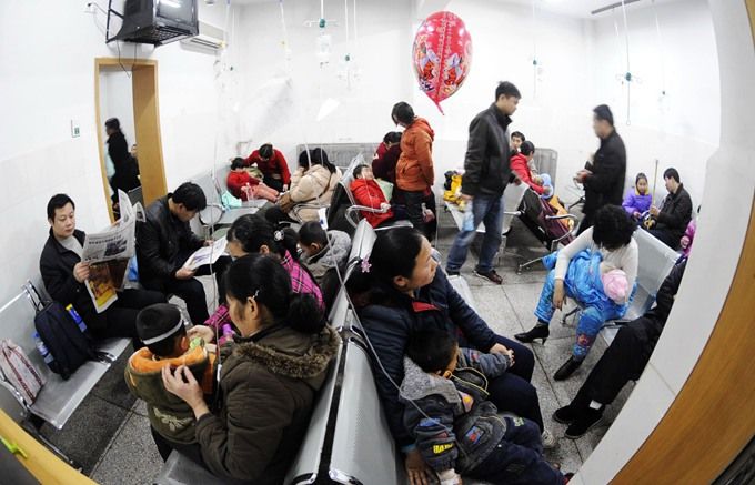 北京流感疫情仍在上升中 专家提醒:治疗流感要
