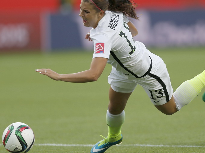 美国女足横扫泰国女足,13比0创世界杯最大分差