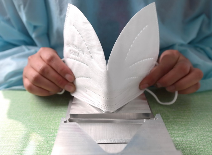 『口罩』万万没想到！美国加价抢走法国订购的口罩，机场现金直接付款