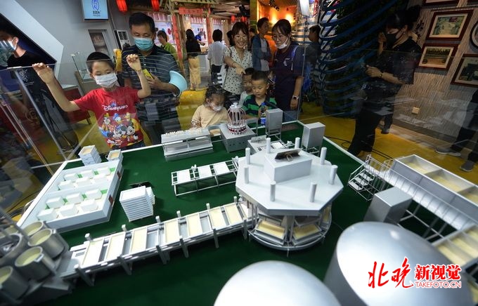 老字号直播带货 非遗日里叫卖“王致和”