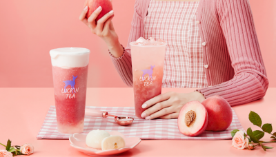 新开江豚守护主题店、上线新品系列，瑞幸咖啡燃起“夏日攻势”