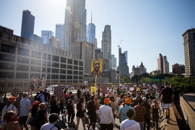 新冠肺炎?美国新冠肺炎超200万例，副总统彭斯：没看到感染人数因抗议增加