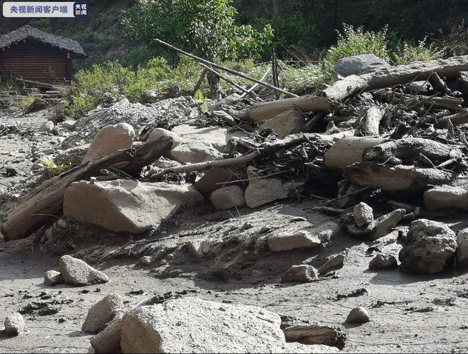 强降雨四川凉山州木里县突发泥石流灾害 15分钟386人紧急撤离