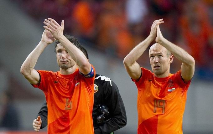 罗本36岁罗本重返绿茵：愿你还是那个少年，没有一丝丝改变