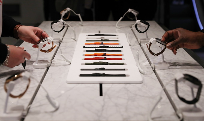 热点|美政府或将通过新规，禁止政府合同方使用华为等5家中企产品