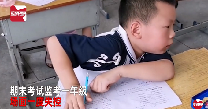 推荐|一年级娃期末考试场面失控，老师眼睛都看不过来，网友：大型摸鱼现场