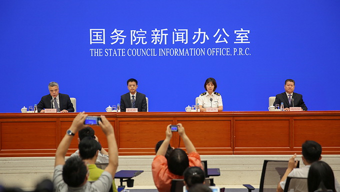 |人社部：上半年向434.6万户企业发放稳岗返还636亿元