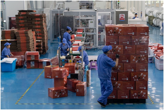 |拼多多开启母婴产品溯源行动，把工厂搬进直播间吸引30万人围观