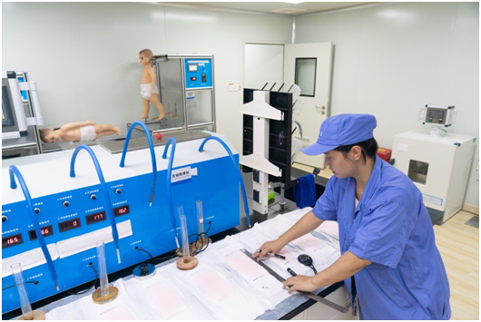 |拼多多开启母婴产品溯源行动，把工厂搬进直播间吸引30万人围观