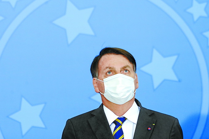 推荐|巴西总统检测转阴后首次出席公开活动，全程佩戴口罩，没有发表讲话