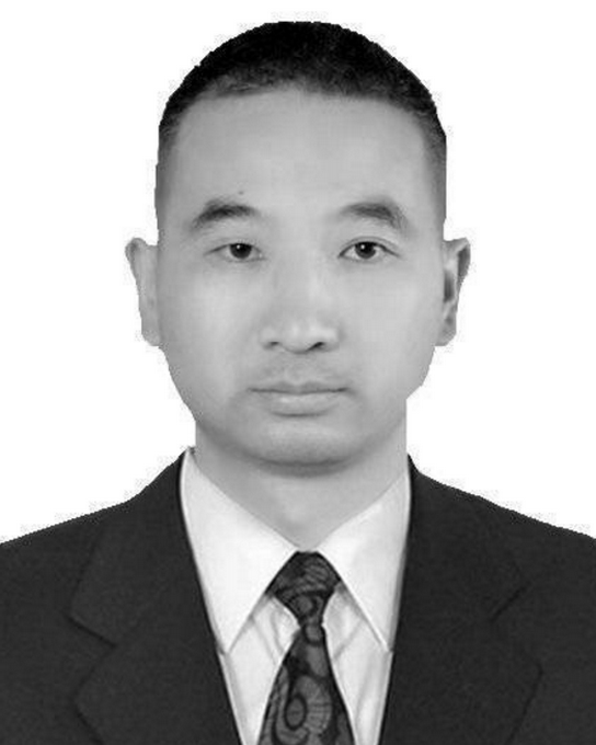 |四川一副镇长救灾被飞石击中牺牲 网友送别英雄：愿天堂没有灾害