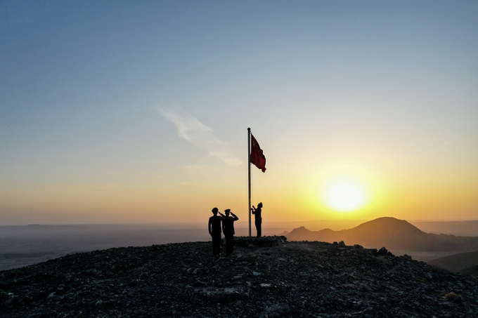 |中国拟修法明确禁止倒挂国旗，国旗国徽及其图案用于商业广告等行为有望被禁