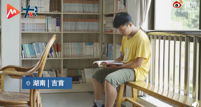 热点|16岁男孩为照顾奶奶报护理专业：奶奶独自带大我，我想照顾她