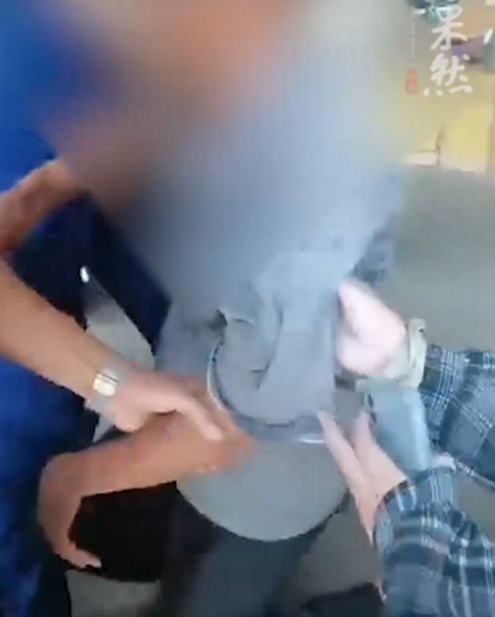 |山西饭店坍塌29名死者中24人同村，过寿老人下跪道歉