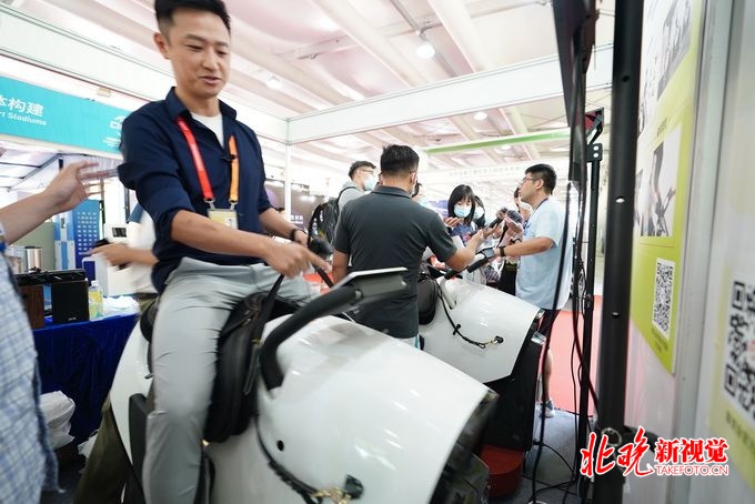 服贸会|智能体育器材满足“互动”需求，服贸会三展区尽享前沿科技新体验