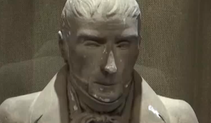 传奇|传说是真的！比利时一城市喷泉翻修挖出首任市长心脏，被保存在锌盒里