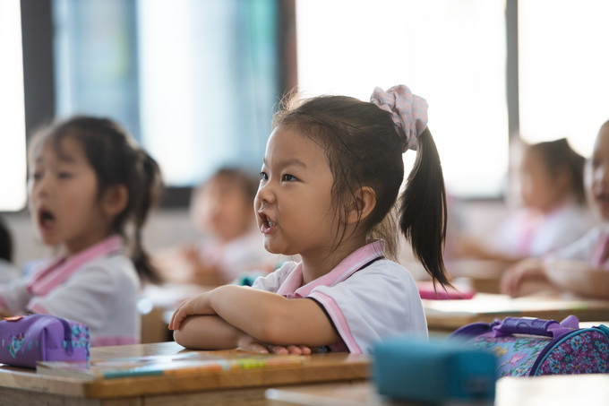 新学期|北京部分中小学重提“用笔沟通”，新学期让学生多用纸和笔