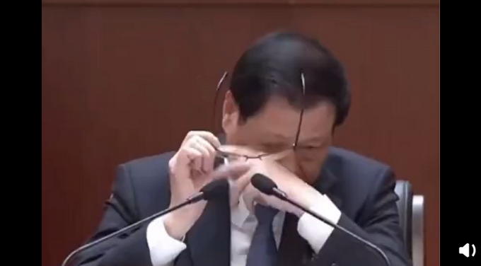 |念出这些名字时，湖北省委书记应勇落泪了