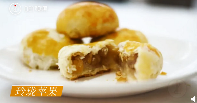 热点|复旦大学推出十一仁月饼，网友：吃起来会不会窜味？