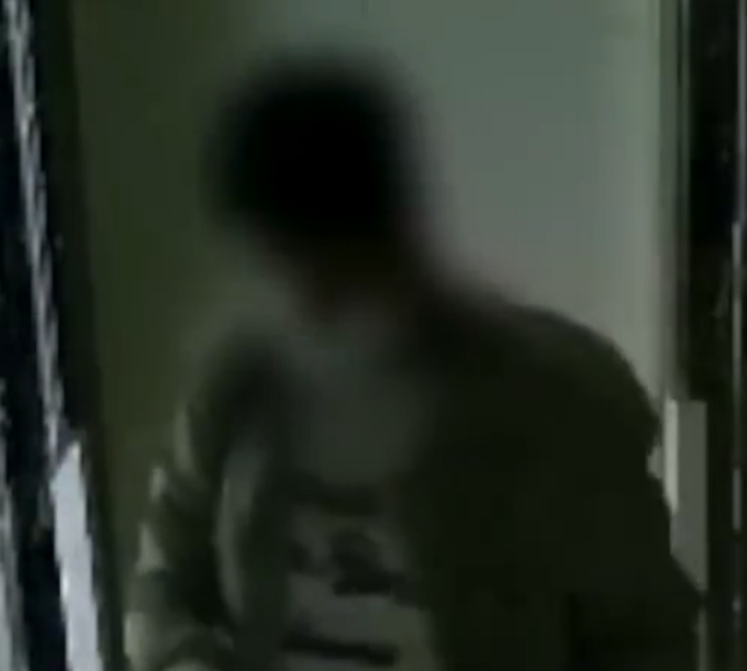 怪癖|啥怪癖？小伙溜进小区，专门偷闻业主臭鞋袜