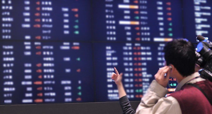 |东京证交所社长就系统故障道歉，交易中断给日本首相菅义伟带来沉重打击