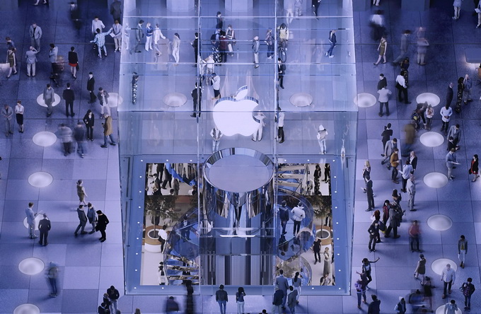 |iPhone12或将于10月14日发布，“小杯”与“超大杯”差多少？