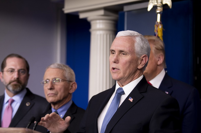 彭斯|彭斯确诊新冠？美媒误发新闻备稿后道歉：对这个错误感到遗憾