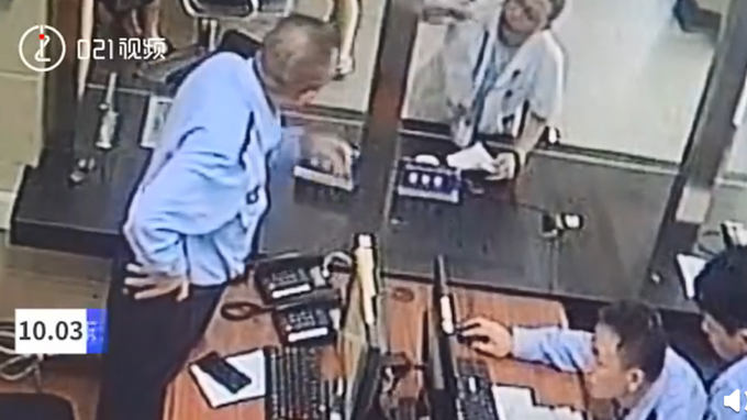 热点|好险！药房发错药警方闪电式找人，避免用药意外