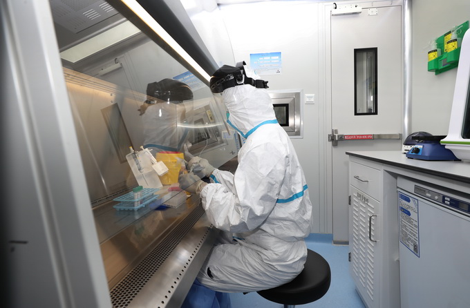 |青岛疫情追问：胸科医院两名患者在不同楼层，为何会感染