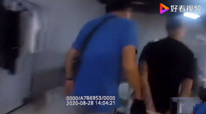 推荐|网红主播直播间卖假货当场被抓，网友：真正的翻车现场