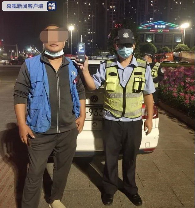 代驾|广西一男子酒后找代驾，谁知代驾也“喝了”，车主一脸惊讶