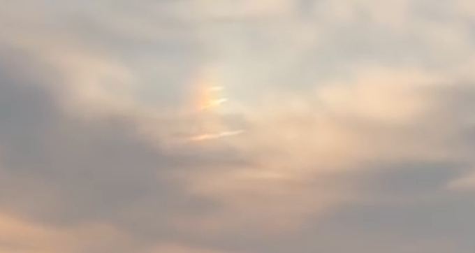 七彩云|故宫角楼上空现七彩祥云，网友：美得让人心旷神怡